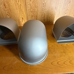 U型フード付換気口 ステンレス製 アミ付 200φ用 ！3個セット！現状渡し！の画像