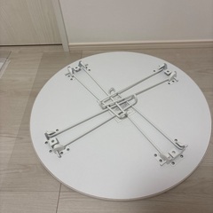 折り畳みテーブルの画像