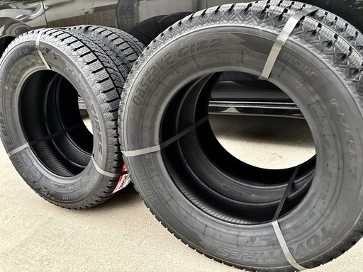 【新品未使用】195/65R15 トーヨースタッドレスタイヤ 4本（購入価格43,000円）