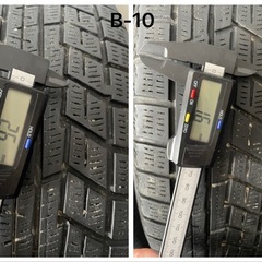 [極上] SCHNEDER シュナイダー アルミホイール 13インチ4穴4J  PCD100 スタッドレス付き ４本セット中古相場19,000円 クレジット決済可の画像