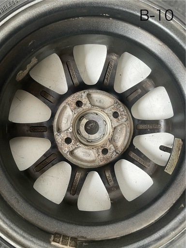 [極上] SCHNEDER シュナイダー アルミホイール 13インチ4穴4J  PCD100 スタッドレス付き ４本セット中古相場19,000円 クレジット決済可