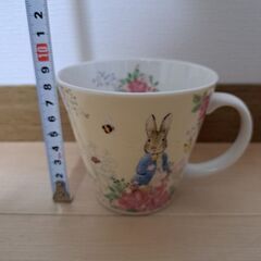 ⭐新品⭐ピーターラビット　マグカップの画像