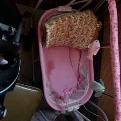 ベビーベッドの画像