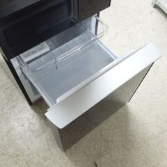 シャープ 2ドア冷蔵庫 137L 2020年製 SJ-GD14F-B ブラック 100Lクラス つけかえどっちもドア プラズマクラスター搭載 ☆ 札幌市 北区 屯田 の画像