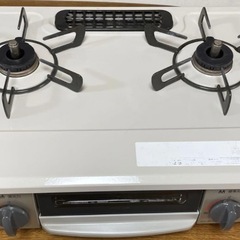 ガスコンロ【配達無料お届け設置出来ます💫都内近郊🚚】✨リンナイ製✨除菌クリーニング済✨美品✨除菌クリーニング済み✨極美品✨他にも冷蔵庫．洗濯機．電子レンジ.オーブン電子レンジ.炊飯器.テーブル&椅子.机&チェアー.ベット&マットレス.ドレッサーなど多種多用な美品の在庫有ります✨お気軽にお問い合わせ下さいの画像