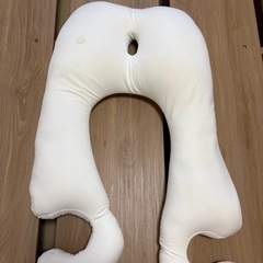 抱き枕　ニトリ　カバー付きの画像