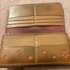 アルズニ　長財布の画像