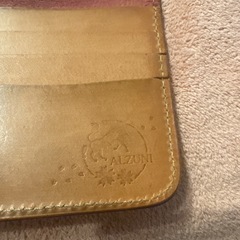 アルズニ　長財布の画像