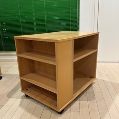 チェスト　サイドテーブル　オフィス家具の画像