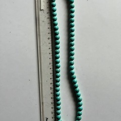 ターコイズビーズのネックレスの画像