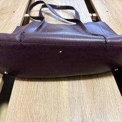 ワインカラー　トートバッグ　ポケット多数の画像