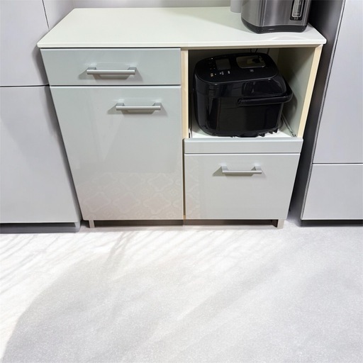 キッチンカウンター カップボード 収納 炊飯器