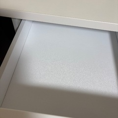 机と椅子セットの画像