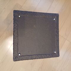 ハンドメイド傘立て「東南アジアの植物パンダンで作った」アジアンテイストブラウンカラーの画像