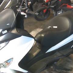 SUZUKI バーグマン200 白 エンジン始動動画 自賠責保険で乗れます 半額配送キャンペーン 現状渡し諸経費￥0- 横浜 P-Yardの画像