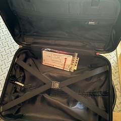 スーツケースの画像