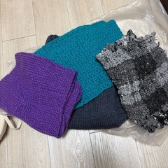 セーターとマフラーまふら🧣の画像