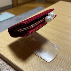 【新品未使用】パール パッチン 3つ折り 赤い財布の画像