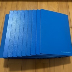 キングジム製　パイプファイルA4タテ　8㎝　10冊まとめ買い
の画像