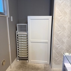 【無料】サロン移転のため｜棚・ワゴン類まとめて無料でお譲りします（引き取り限定）の画像