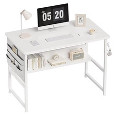 パソコンデスクの画像