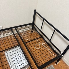 シングルベッドフレームの画像