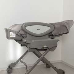 アップリカ ユラリズムオート プレミアム ハイローチェアの画像