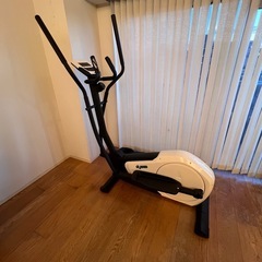 
【定価79,800】★年末断捨離★DYACOダイヤコ クロストレーナー エリプティカル SE155-30 家庭用 マグネット負荷 8段階負荷調節 心拍数測定 電源不要 全身運動 エクササイズ 有酸素運動の画像