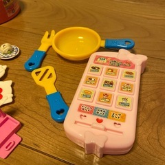 回るよ！キティーちゃんの回転寿司屋さんの画像