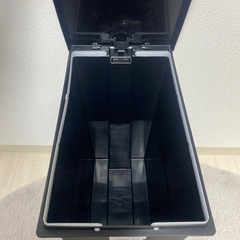 消臭スリムペダルペール(45L ブラック)の画像