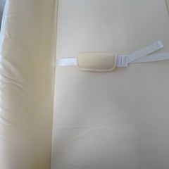 MomLittle/折りたたみ式おむつ交換台の画像