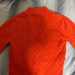 VIOLAオレンジトップスの画像