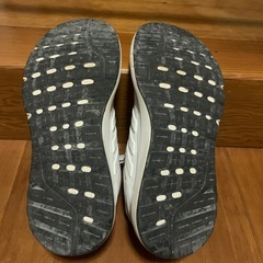 adidas スニーカー 27cmの画像