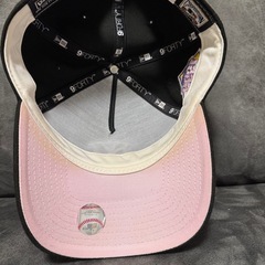 NEW ERA ニューエラ　帽子　 海外モデル　黒ピンク　　　の画像