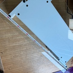 ガラス　テーブル　ローテーブルの画像