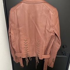 くすみピンク皮ジャンの画像