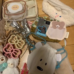 成約終了ポーチ、ストラップ、ヘアアクセサリーなどの画像