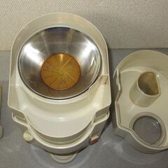 【缶ビールと交換可❣️】動作品　サンヨー　SANYO　ジューサミキサー　SJ-M78型の画像