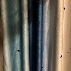 カーテンの画像