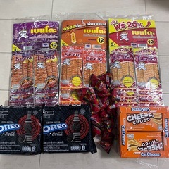 【フードロス対策】１つ500円　大量！海外お菓子まとめ売りの画像