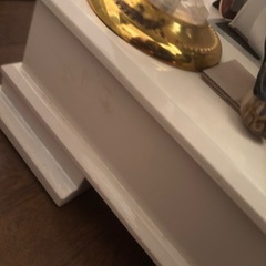 ガラステーブルの画像