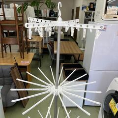 【リサイクルショップ ピカソ 小松原】👕✨タコ足型の折りたたみ式物干し（室内用／省スペースタイプ）✨👕★1837★の画像