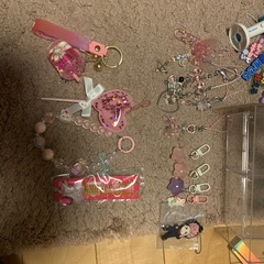 成約終了ポーチ、ストラップ、ヘアアクセサリーなどの画像