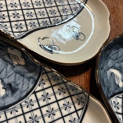 お皿３枚セット
の画像