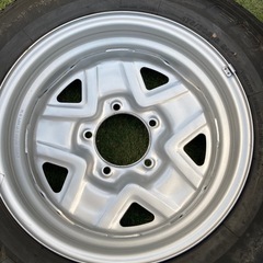 新品未使用タイヤとホイール　ジムニー　純正1本　の画像