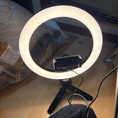 【新品】女優ライト 三脚付きの画像