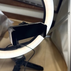 【新品】女優ライト 三脚付きの画像