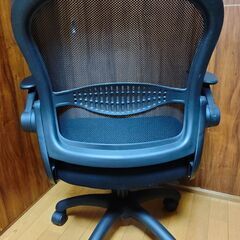 未使用品 オフィスチェア 組みたて済みの画像