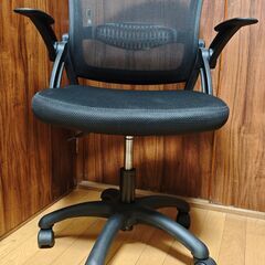 未使用品 オフィスチェア 組みたて済みの画像
