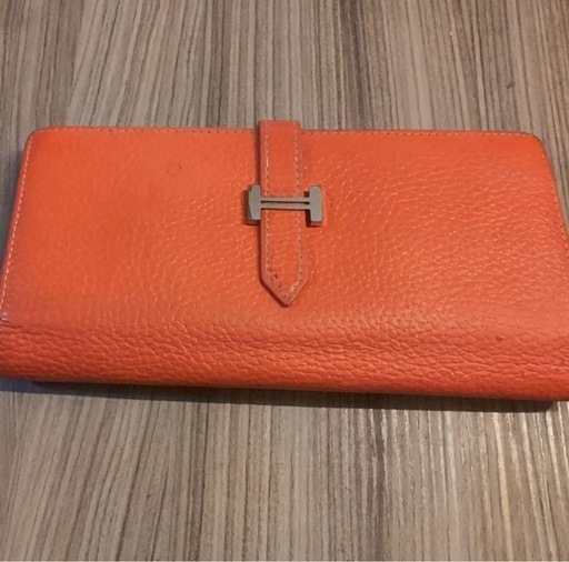 HERMES オレンジ レザー 長財布 エルメスのベアン スフレ、エプソンレザー